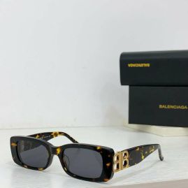 Picture of Balenciga Sunglasses _SKUfw55596130fw